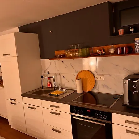 Schoenes Mit Kueche Und Bad Im Taunus